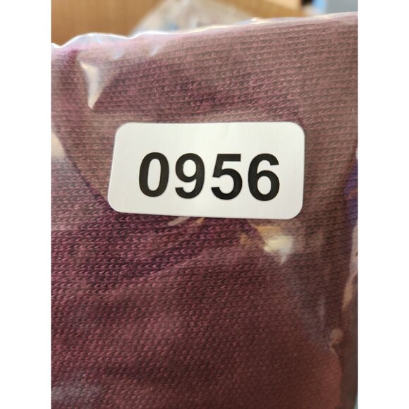 Vtg Izod Mens V-Neck Pullover Sleeveless Sweater Vest Golf Red Maroon USA Sz M - Picture 10 of 10